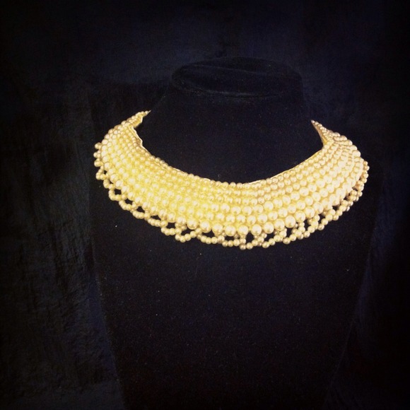 Vintage Collar Pearl Necklace