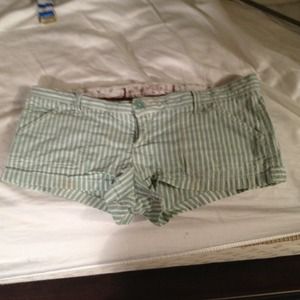 TWO FOR ONE HOLLISTER LIGHT FIT MINI SHORTS