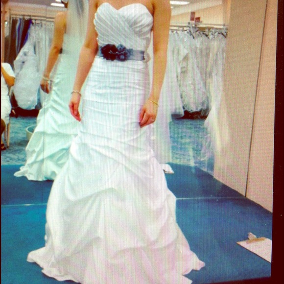 David's bridal wedding dress - so pretty