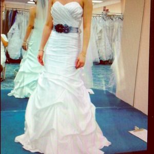 David's bridal wedding dress - so pretty
