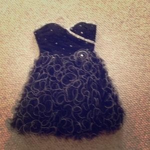 Short evening dress size small