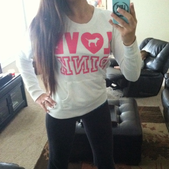 🚫SOLD🚫Victorias Secret sweater - Picture 4 of 4