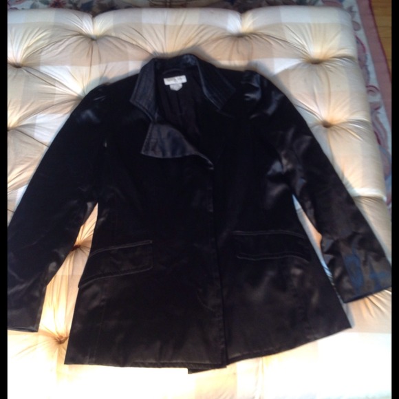 Dries Van Norton satin blazer jacket.