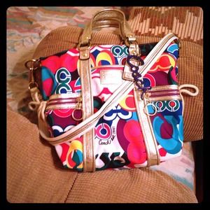 Authentic coach poppy handbag reserved @lai_lai