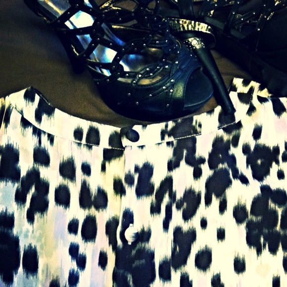 💖OVER 20% discount💖J.Lo Dalmatian reverse button - Picture 3 of 4