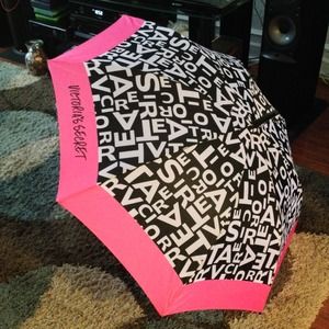 🚫SOLD🚫💞New VS Umbrella💞
