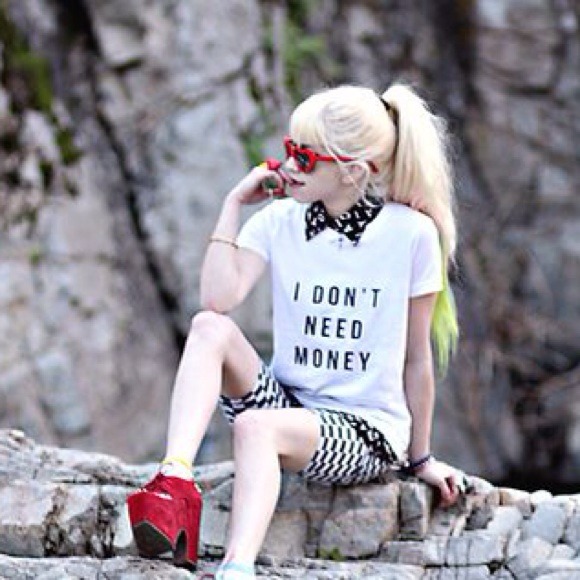 I don't need money money needs me shirt