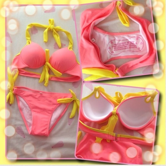 Bundle of three VS bikinis