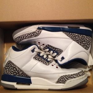 Jordan True Blue 3's ((ON HOLD))