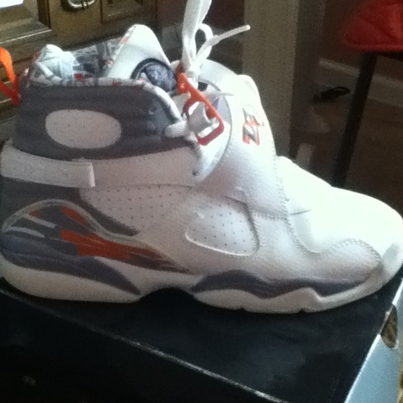 Jordan Retro 8