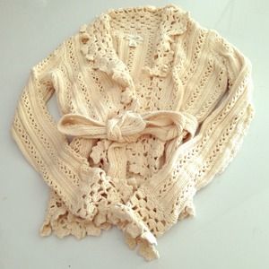 Abercrombie sweater (cream color)