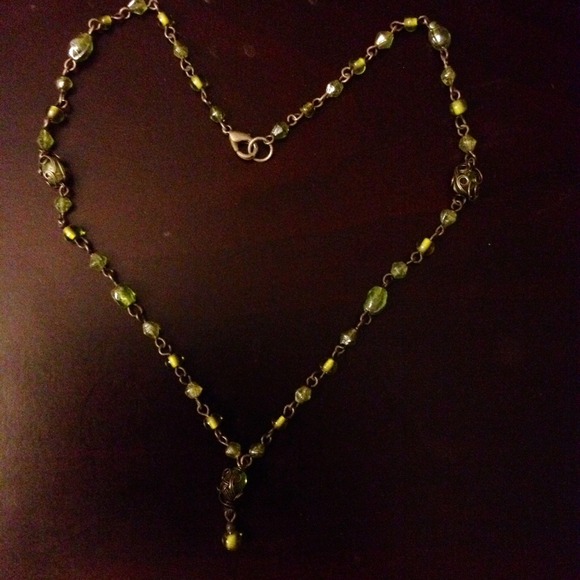 Green beaded drop necklace
