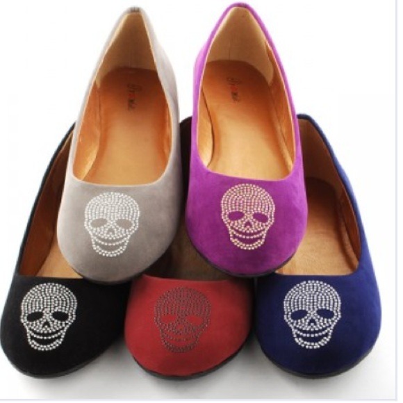 Black velvet studded skull flats