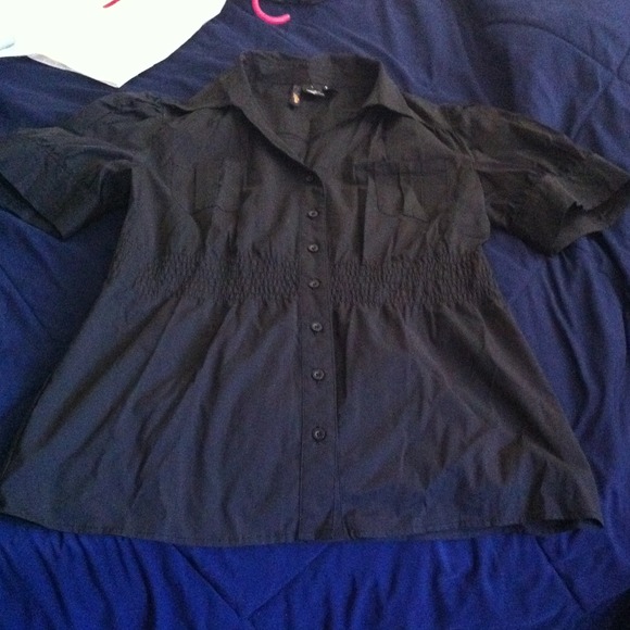 Black shirt