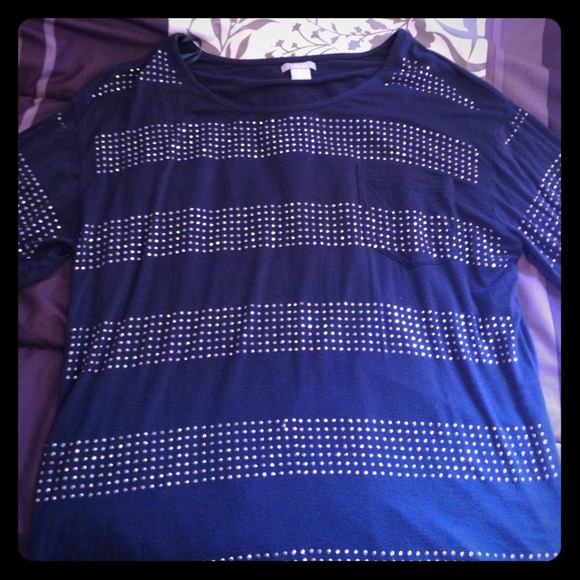 Loose fitting top - Picture 1 of 1