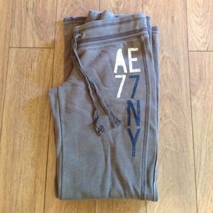 American Eagle sweatpants brown - Small