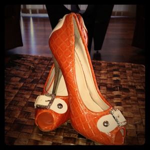 ✨✨✨Like New Baker Peep Toe Pumps✨✨