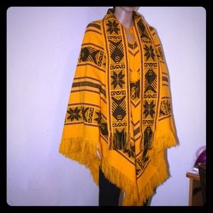 **2 X's Host Pick** Native America Poncho