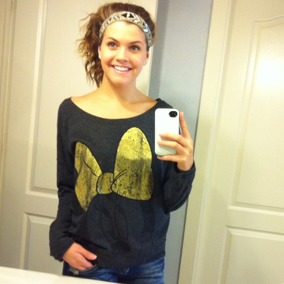 Minnie Mouse Gold Bow Dark Grey Sweater Tee