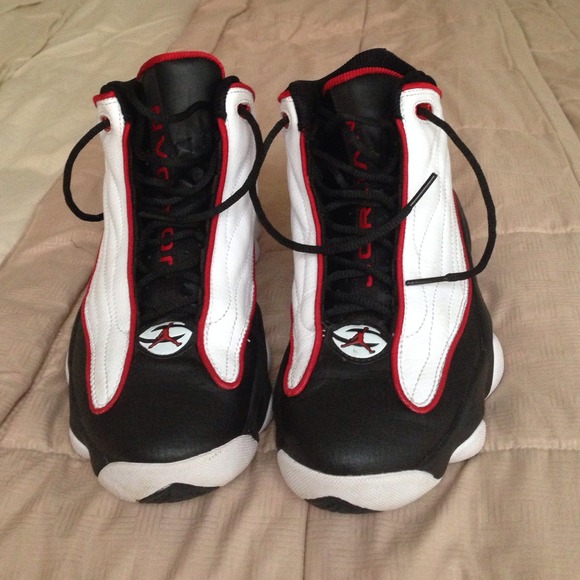 Jordans ! - Picture 2 of 4