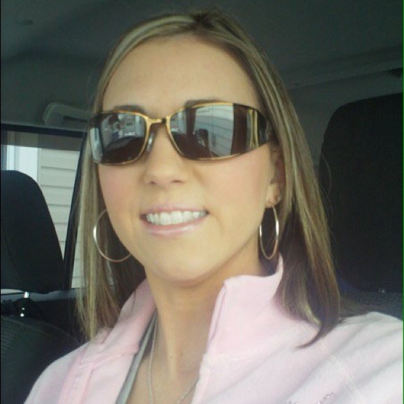 >>SOLD<<Authentic Dolce & Gabbana sunglasses. - Picture 2 of 2