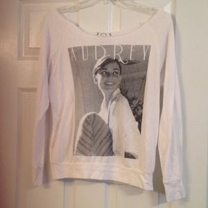 *HOLD* Audrey Hepburn Off-Shoulder Top
