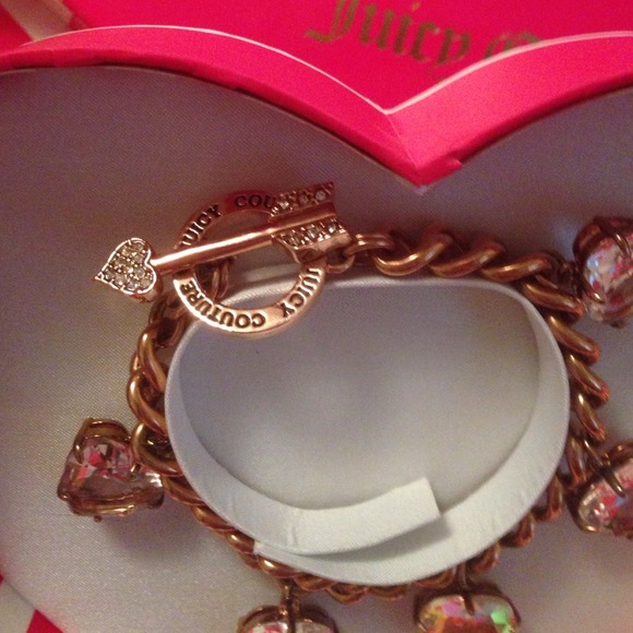 🚫SOLD-EBAY🚫 Juicy Couture heart charm bracelet - Picture 2 of 4