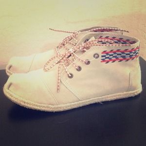 Women's Tribal Toms Boots