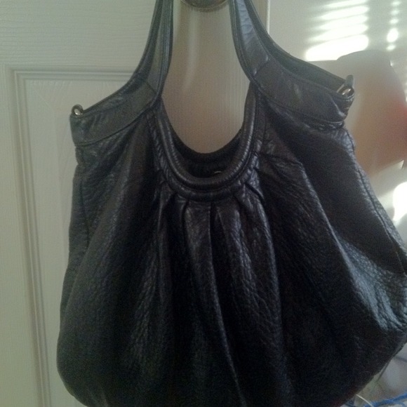 Black handbag - Picture 1 of 4