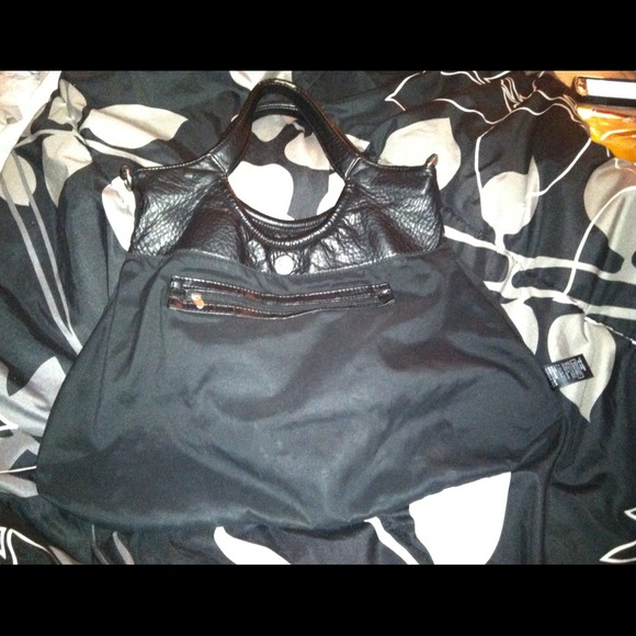 Black handbag - Picture 3 of 4