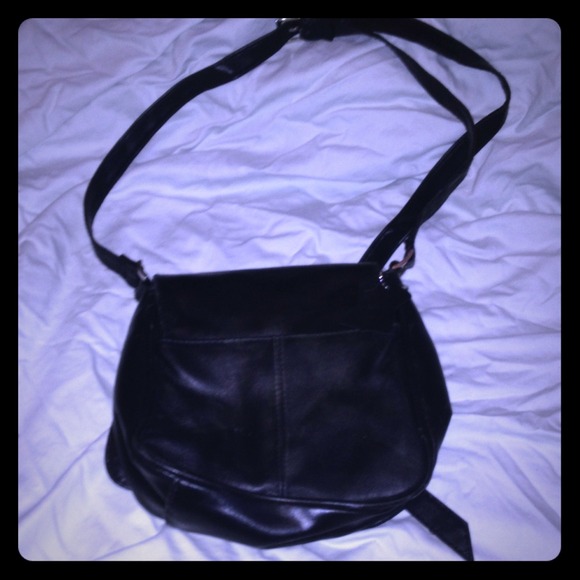 Hold for @kittykodama Small black leather purse