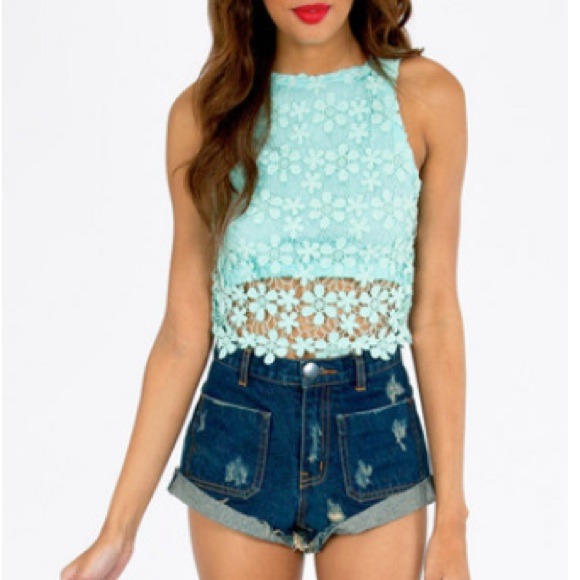 Have a daisy day crop top