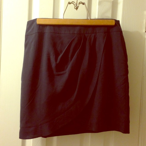 Cute LOFT skirt