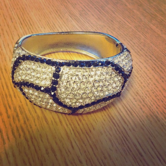 Thick bracelet !