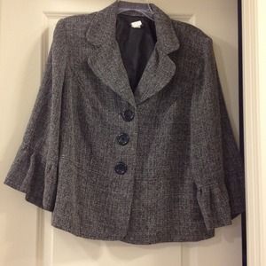 Great fall/winter blazer/suit jacket. Dark grey.