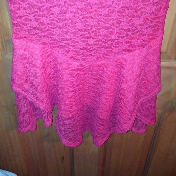 Lace top - Picture 2 of 4