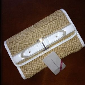 Nwt zara raffia clutch with white patent trim.