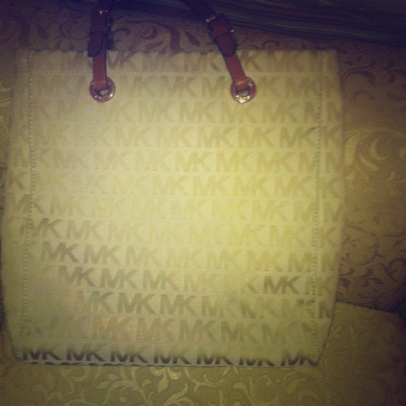 Michael Kors Bag 100% Authentic , Only Worn Twice - Picture 1 of 1