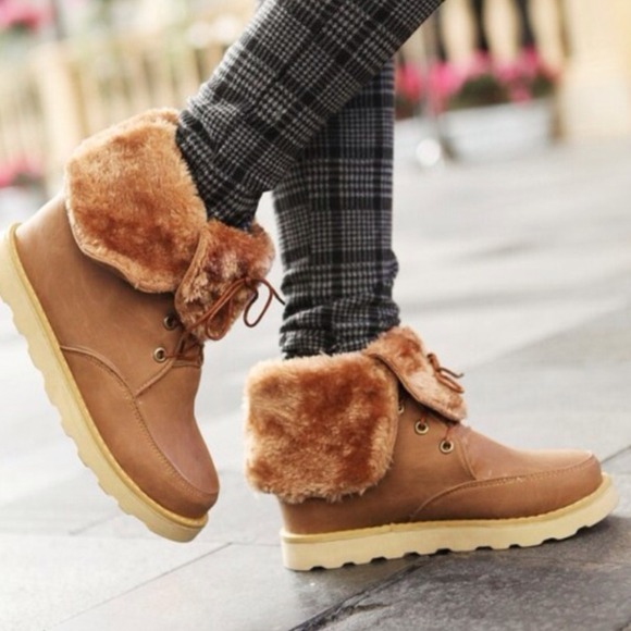 Shoes - 🎉HOST PICK🎉 New faux fur& faux leather cute boot