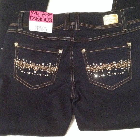 Skinny jeans dark wash