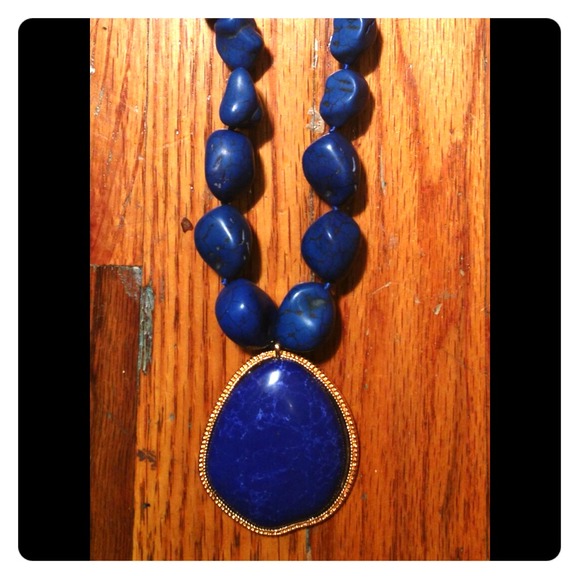 Blue lapis museum necklace