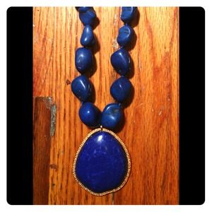 Blue lapis museum necklace