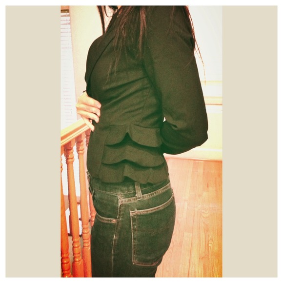 Stunning black jacket with side ruffles LAST ONE - Picture 4 of 4