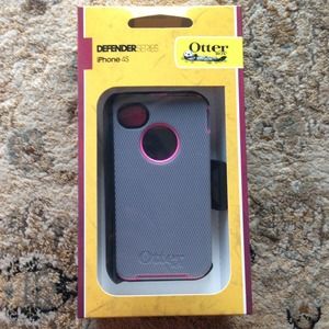 iPhone 4/4s Otterbox Defender