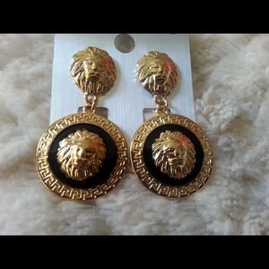✨SALE✨lionhead earrings✨