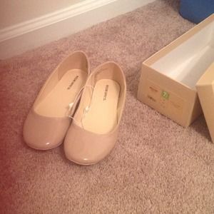 Bundle Crimson and Nude Patent Flats