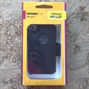 iPhone 4/4s Black Otterbox Defender Case