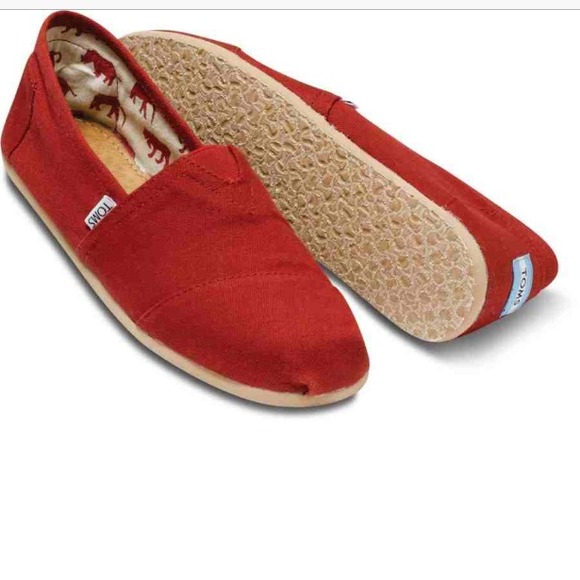 💢SOLD💢Mens Red TOMS Shoes!