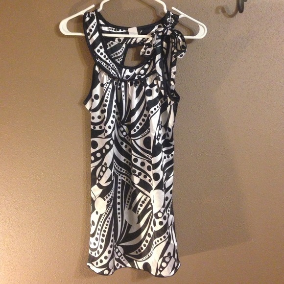 SOLD*Black and white swoop neck cut out top