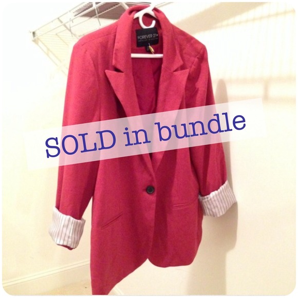 Red blazer - Picture 1 of 3